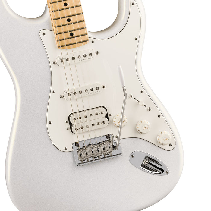 Guitarra Eléctrica Fender Artist Series Juanes Stratocaster con mástil de Maple - Luna White
