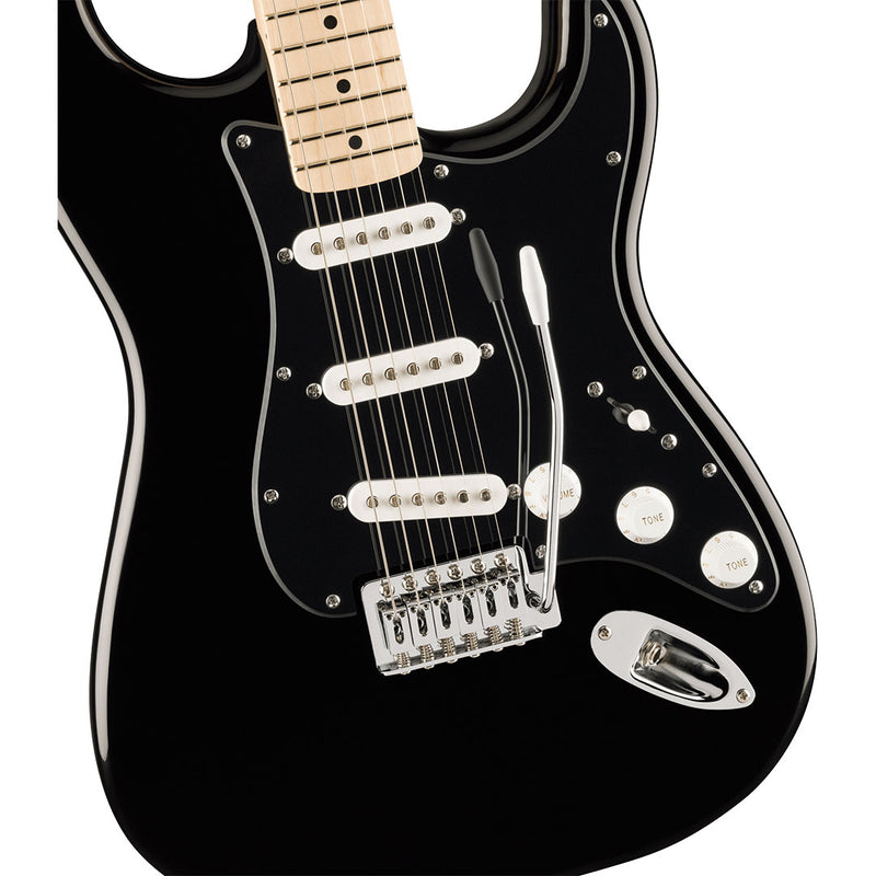 Guitarra Eléctrica FSR Squier Sonic® Stratocaster® con diapasón de Maple - Black with Black Pickguard