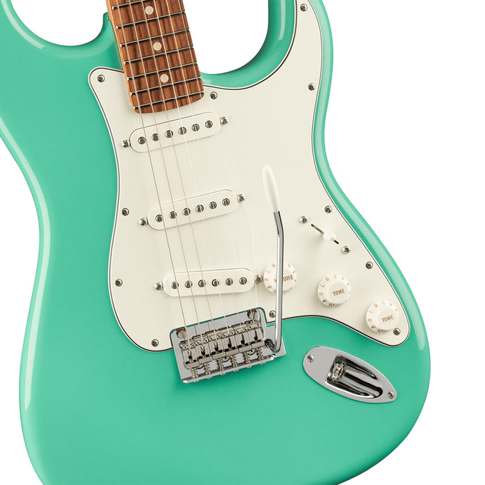 Guitarra Eléctrica Fender Player Stratocaster con mástil de Pau Ferro - Sea Foam Green