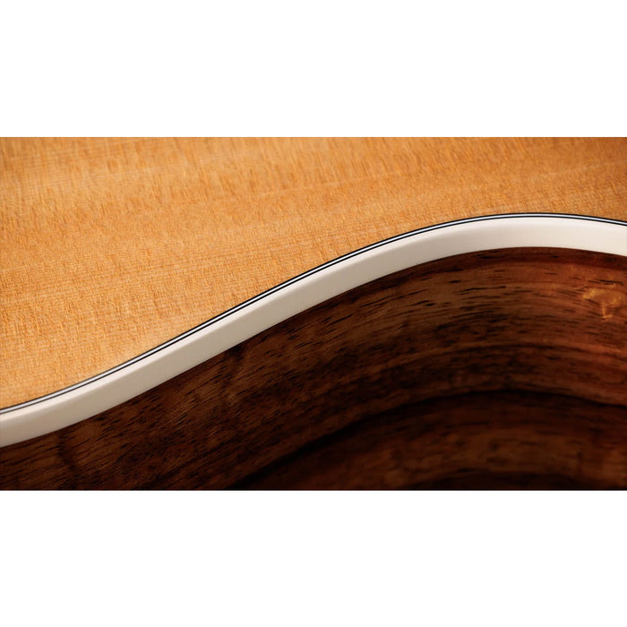 Guitarra Electroacústica Taylor 214CE-K DLX Grand Auditorium