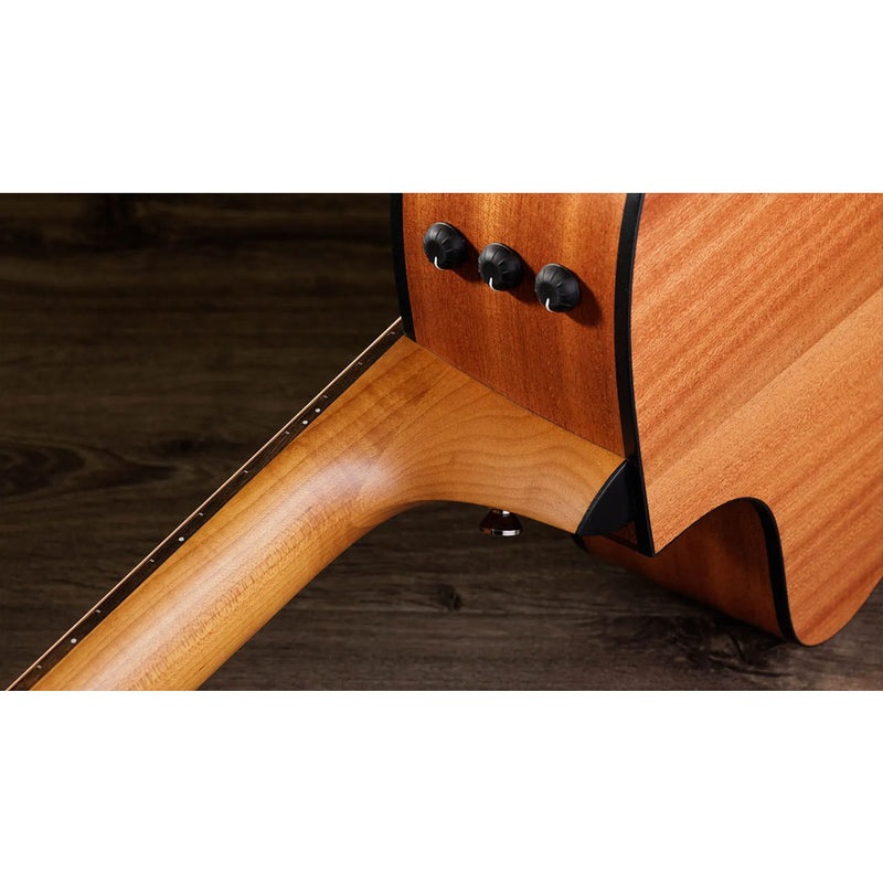 Guitarra Electroacústica Taylor 114CE-S Fondo y Lados Sapele / Sitka Spruce Top con Gig Bag