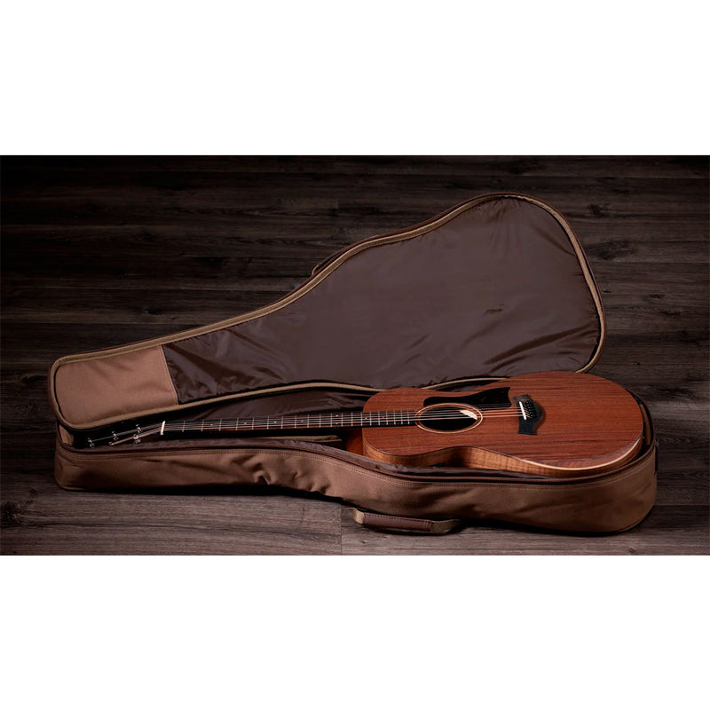Guitarra Electroacústica Taylor Academy 22e con top de Walnut
