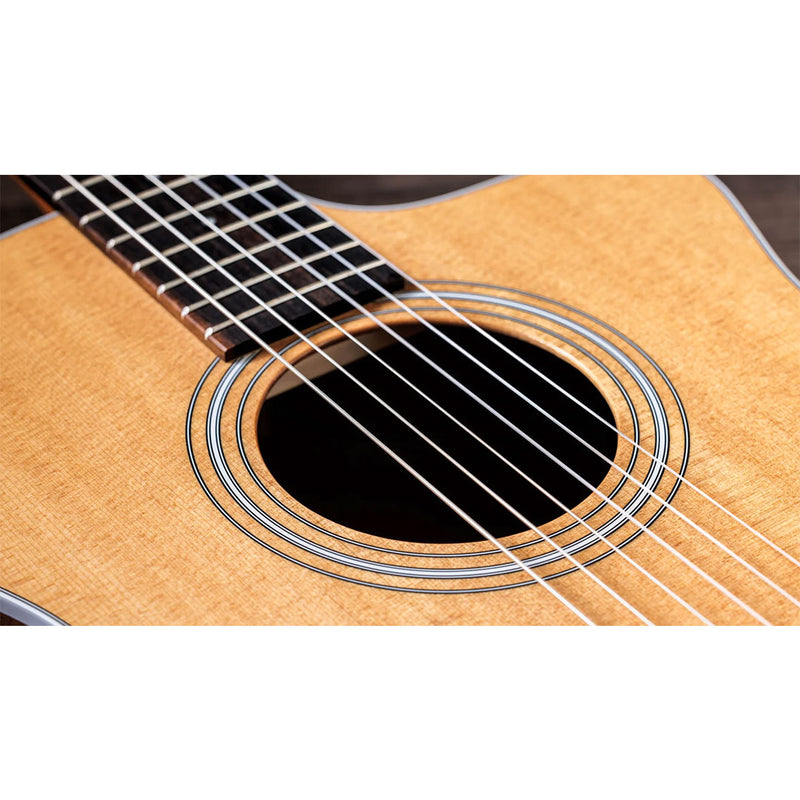 Guitarra Electroacústica de cuerdas de Nylon Taylor 214CE-N Walnut/Spruce
