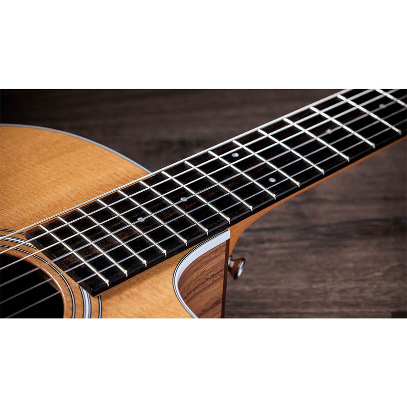 Guitarra Electroacústica de cuerdas de Nylon Taylor 214CE-N Walnut/Spruce