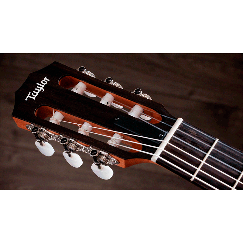 Guitarra Electroacústica Taylor 112CE-N de cuerdas de Naylon