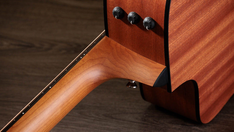Guitarra Electroacústica Taylor 110ce-S Sapele / Sitka Spruce Top con Gig Bag