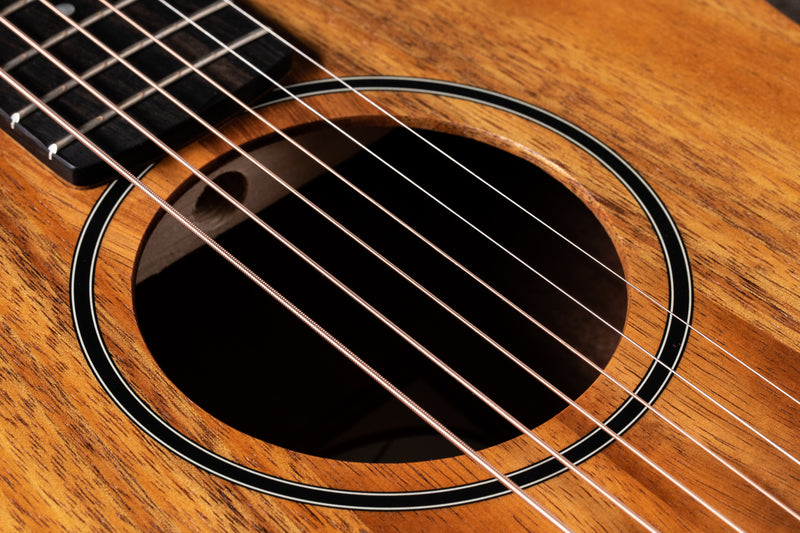 Guitarra Electroacústica Taylor Baby BTE-Koa Dreadnought - Natural