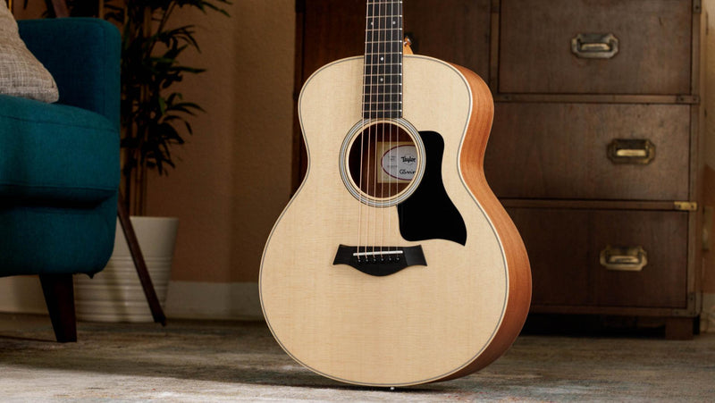 Guitarra Acústica Taylor GS-Mini Sapele/Sitka Spruce Top con Gig Bag