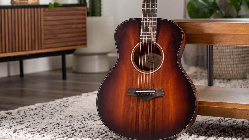 Guitarra Electroacústica Taylor GS Mini-e Koa Plus