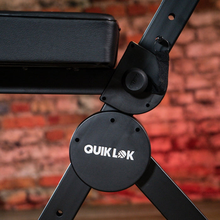 Banqueta Quik Lok DX/749 de armado rápido ajustable con respaldo y soporte de pies