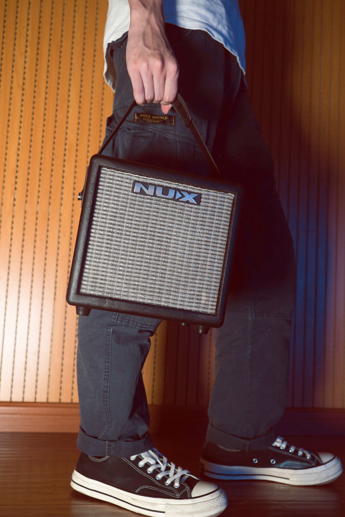 Amplificador de Guitarra Eléctrica NUX Mighty 8 BT