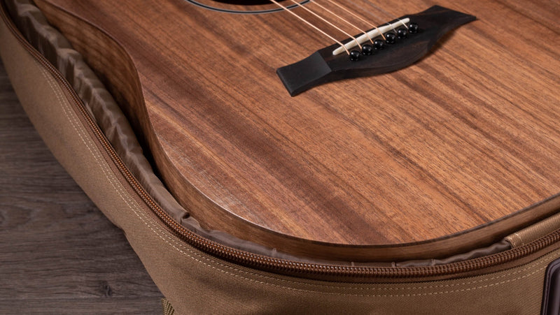 Guitarra Electroacústica Taylor Big Baby BBTe - Walnut/Walnut
